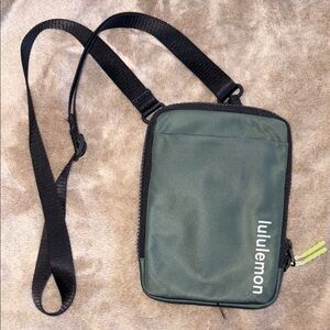 lululemon athletica Green Crossbody Bag